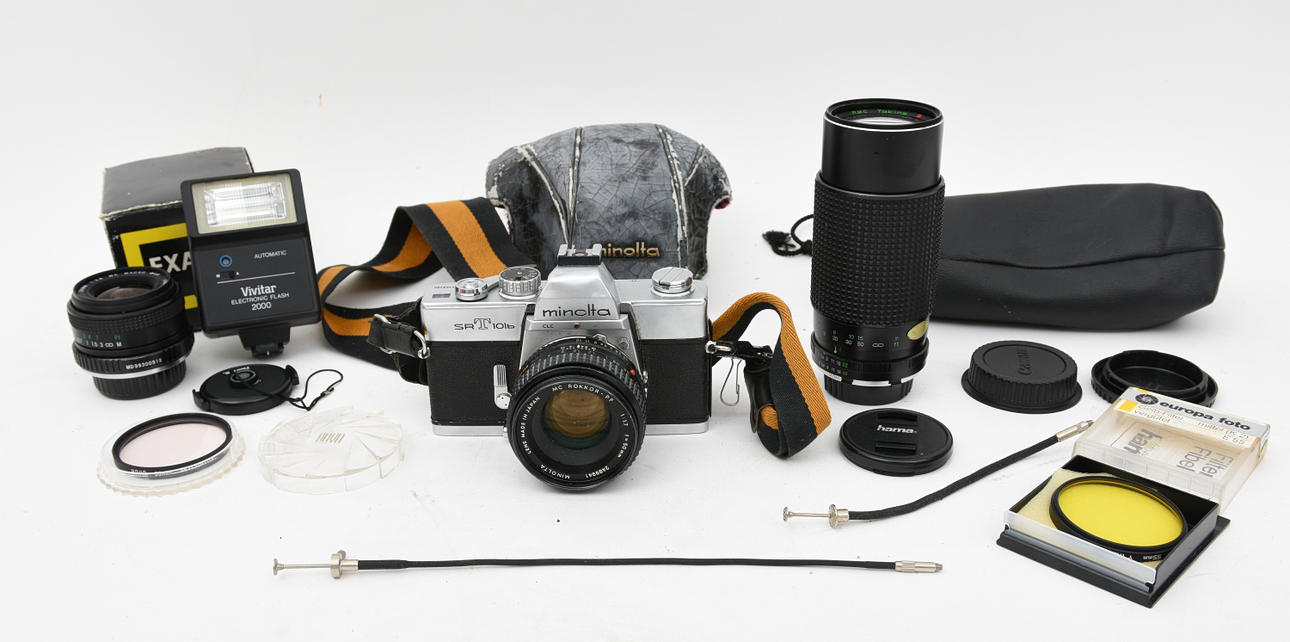 MINOLTA SRT 101B. Historische Spiegelreflexkamera.