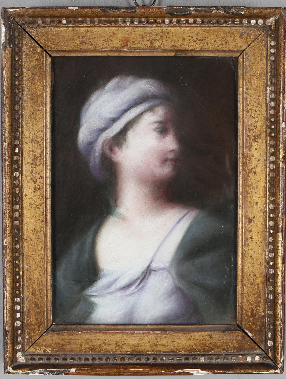 OKÄND KONSTNÄR. Kvinnoporträtt, pastell, trol England.