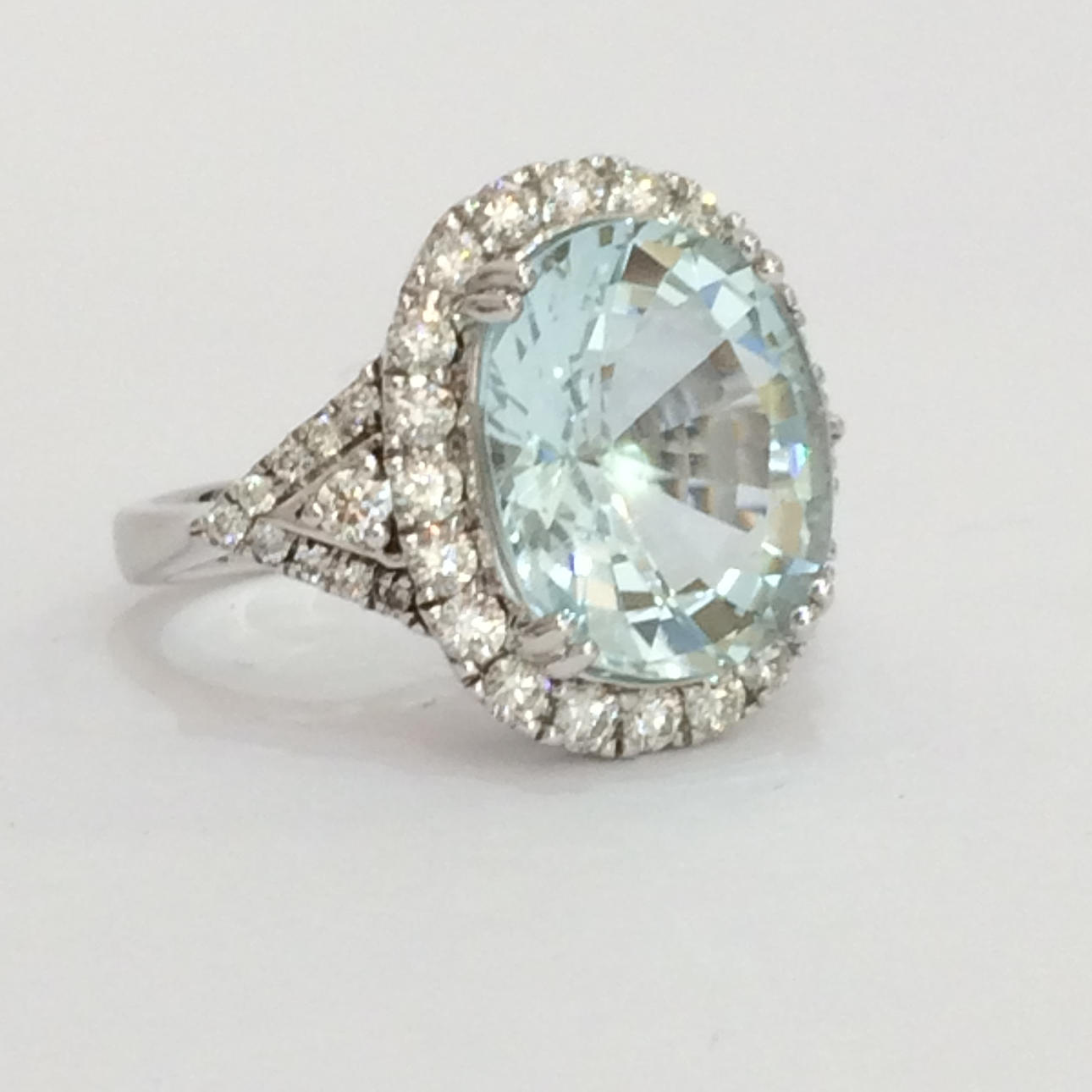 AKVAMARIN OCH DIAMANTRING.