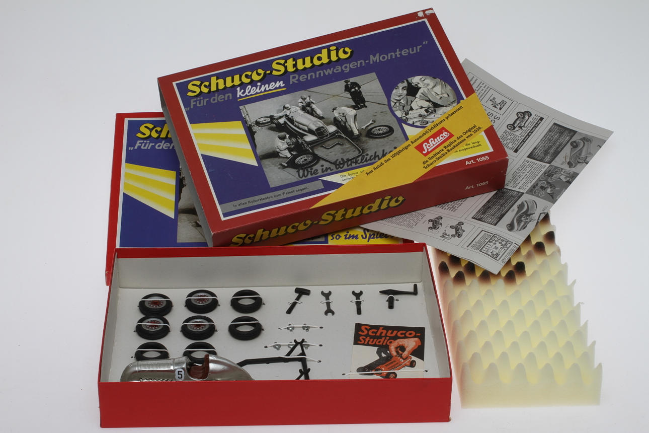 MODELLBIL SCHUCO-STUDIO REPLIKA 1055 i originalkartong.