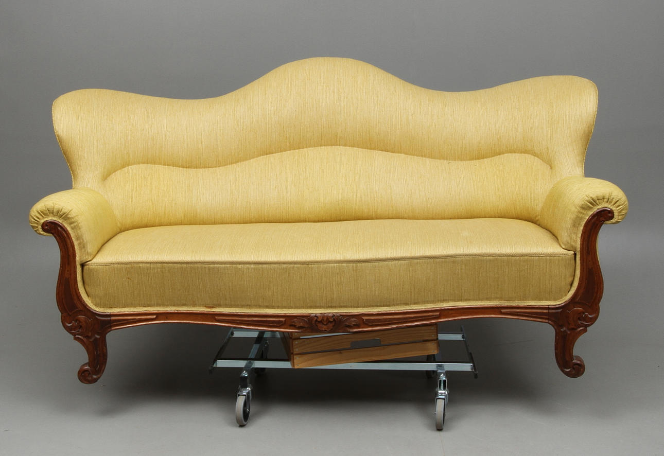 SOFFA, nyrokoko, sent 1800-tal.