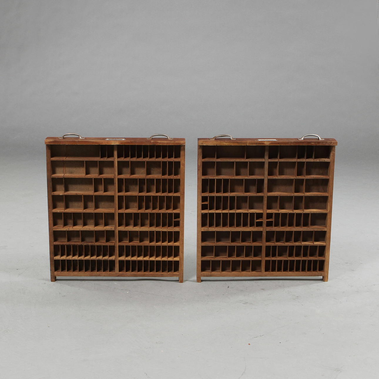 SAMLARSKÅP, 1900-tal.