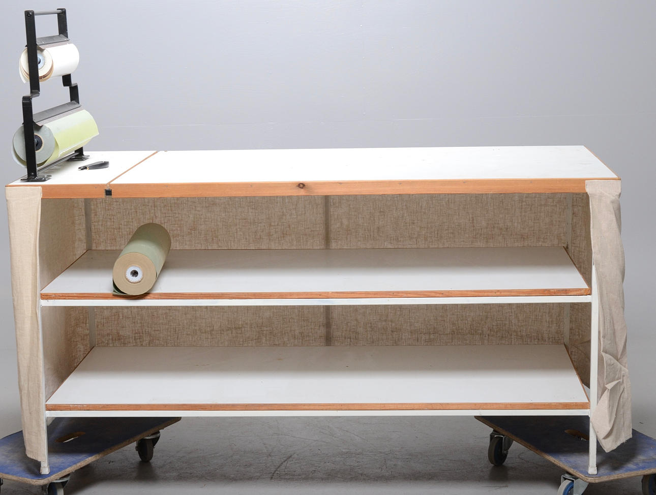 PAKKEBORD, 3 hylder.