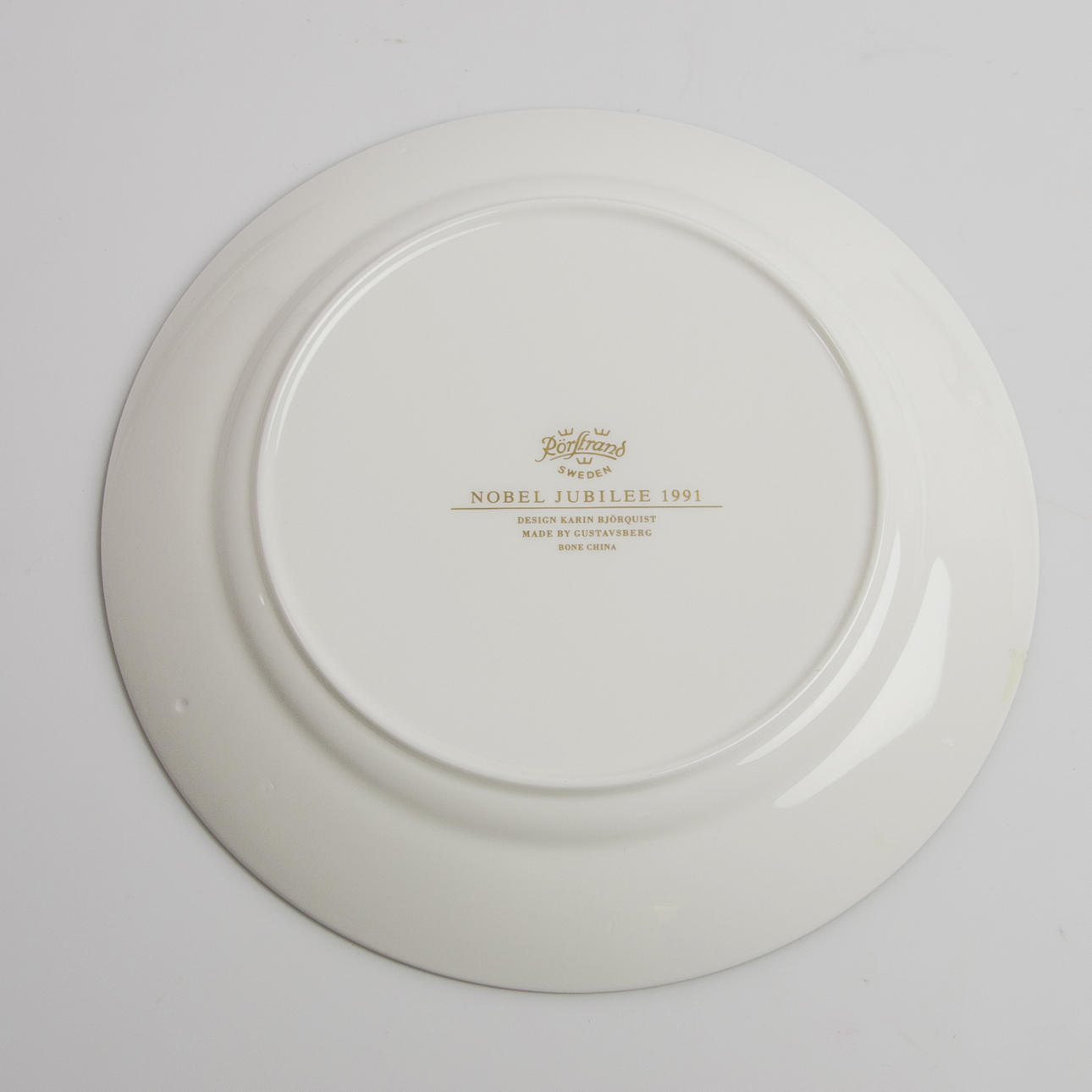 KARIN BJÖRQUIST. Service, 57 parts, 