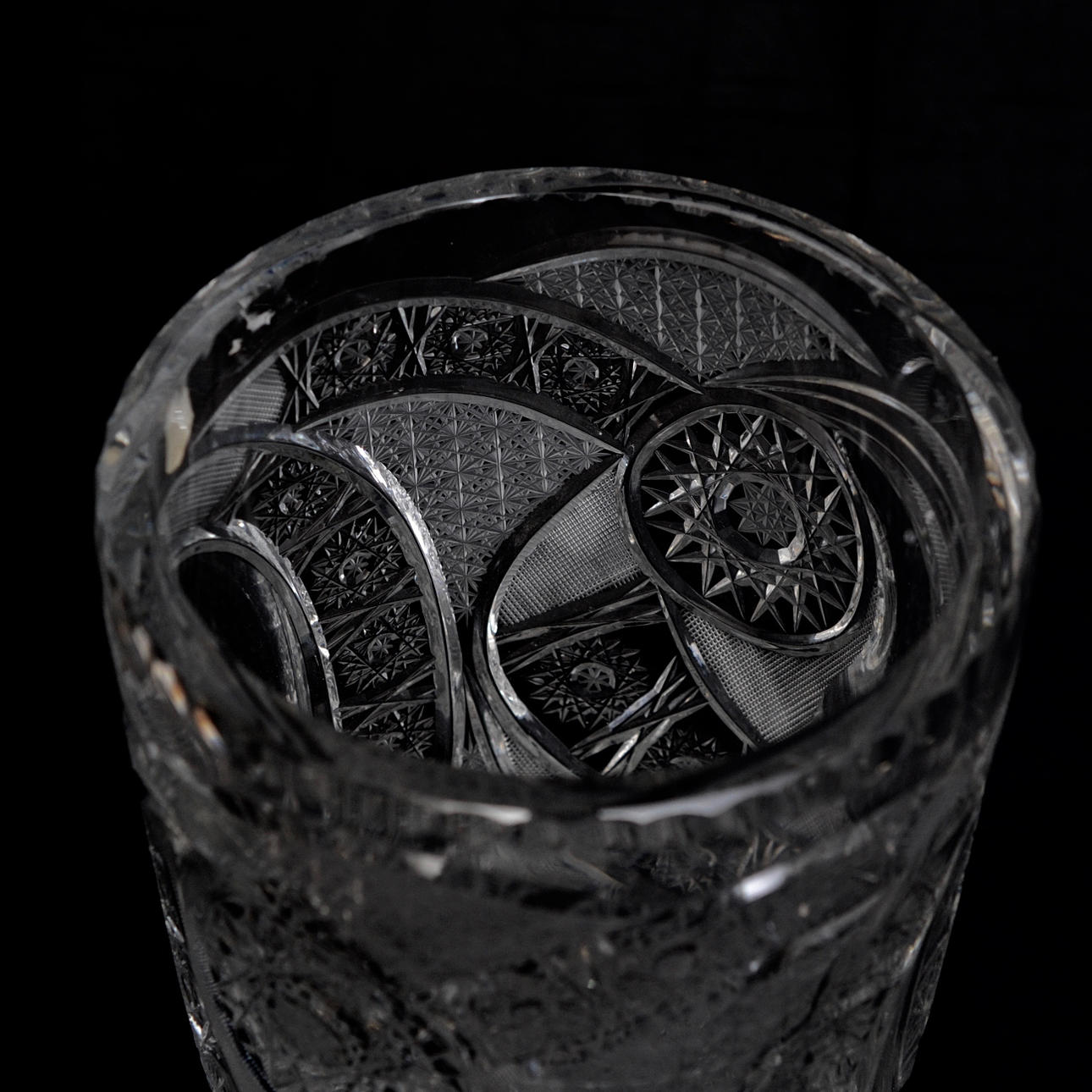 VAS, slipad kristall.