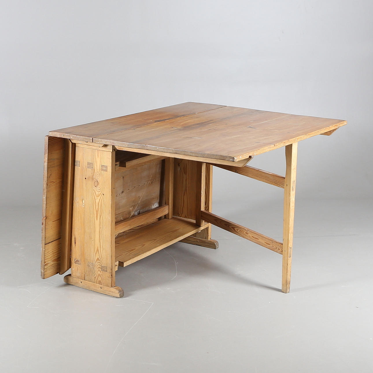 SLAGBORD, trä, 1800-tal.