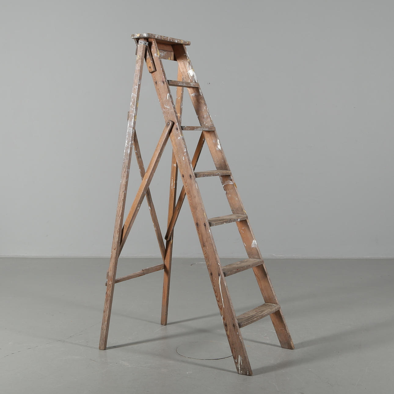 MÅLARSTEGE i trä, hopfällbar 1900-tal.