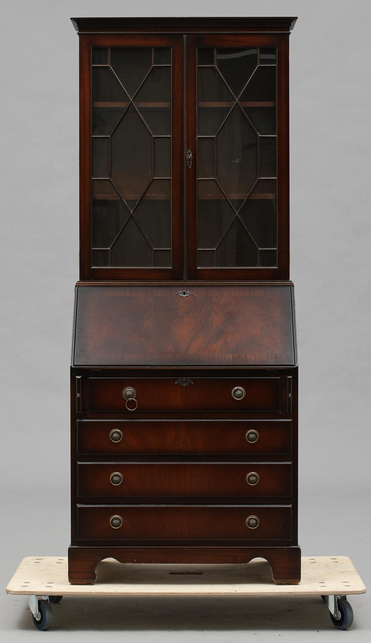 SKRIVSKÅP, Engelsk stil, 1900-tal.