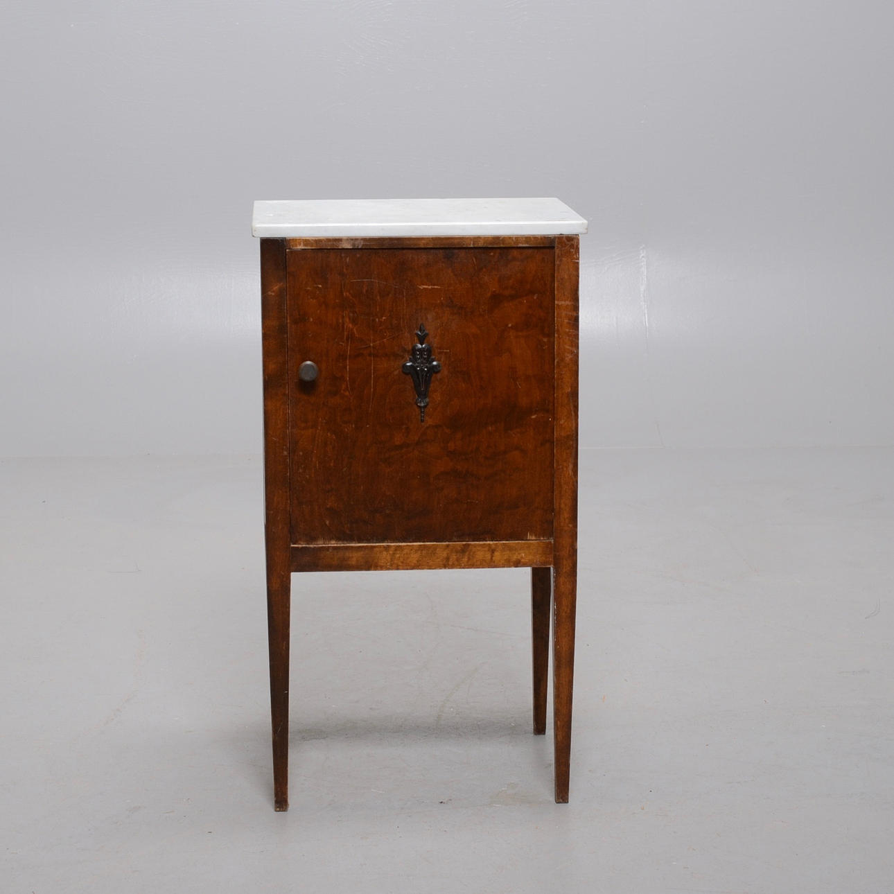 SÄNGBORD, marmorskiva.