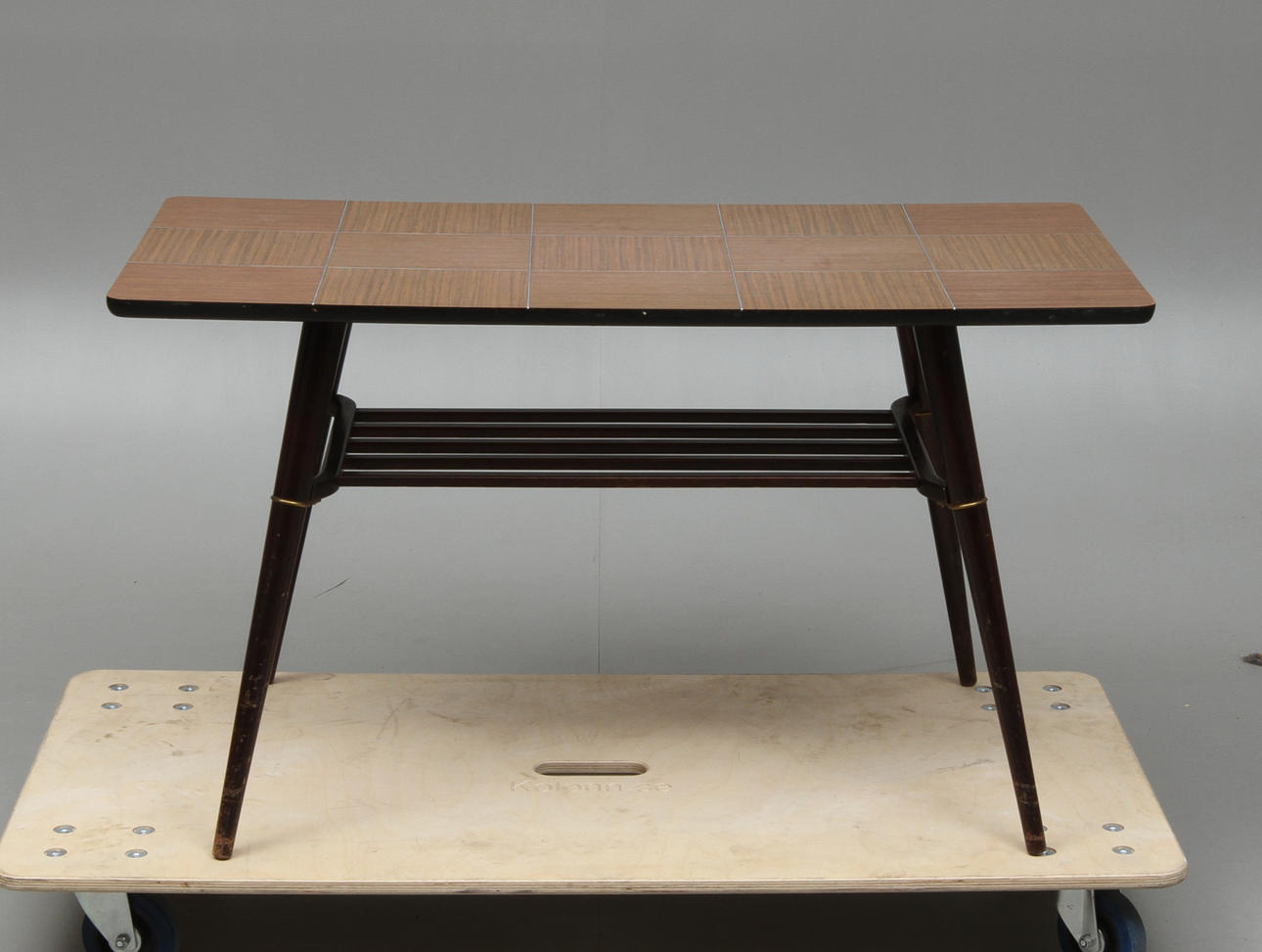 SOFFBORD, med tidningshylla, 1960-tal.