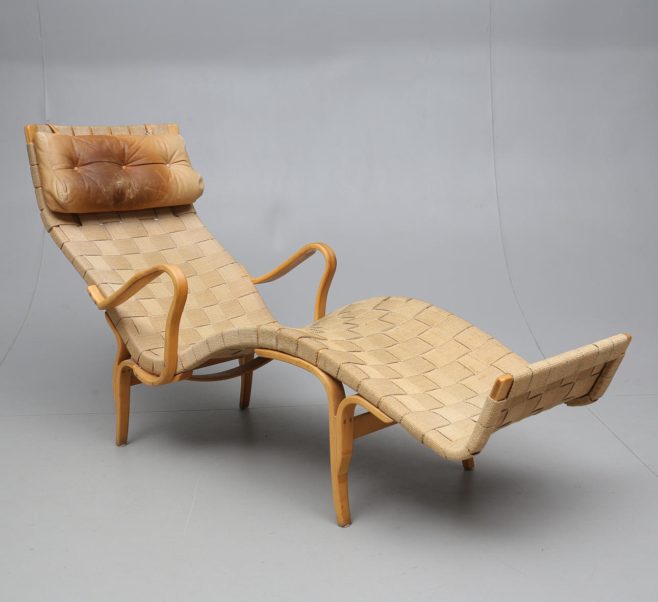 VILSTOL, "Pernilla", Bruno Mathsson, Firma Karl Mathsson.