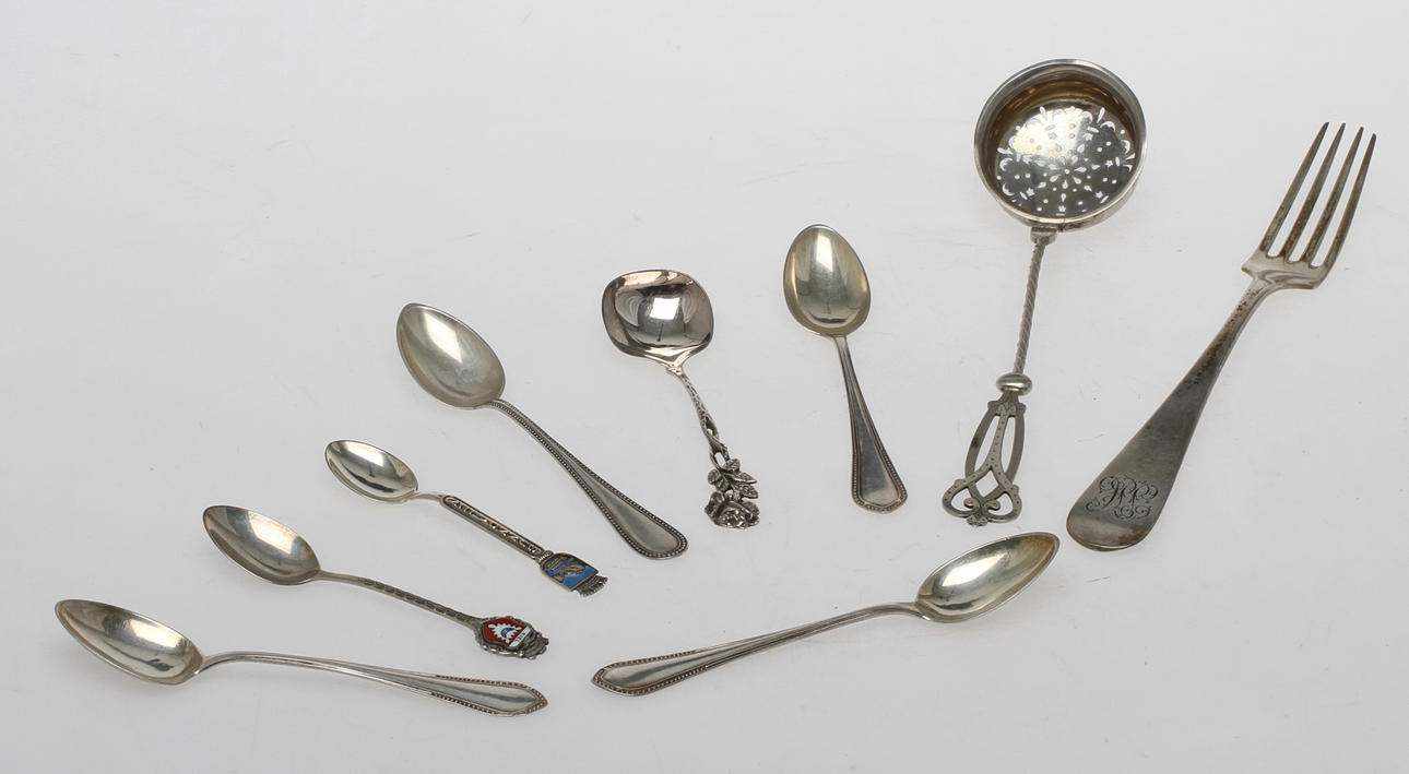 PARTI SILVER, mestadels skedar.