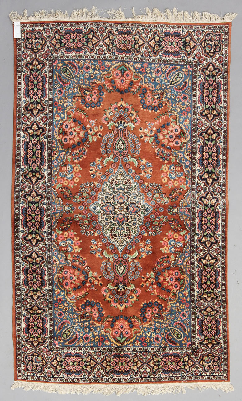 ORIENTALISK MATTA, 255 x 150 cm.