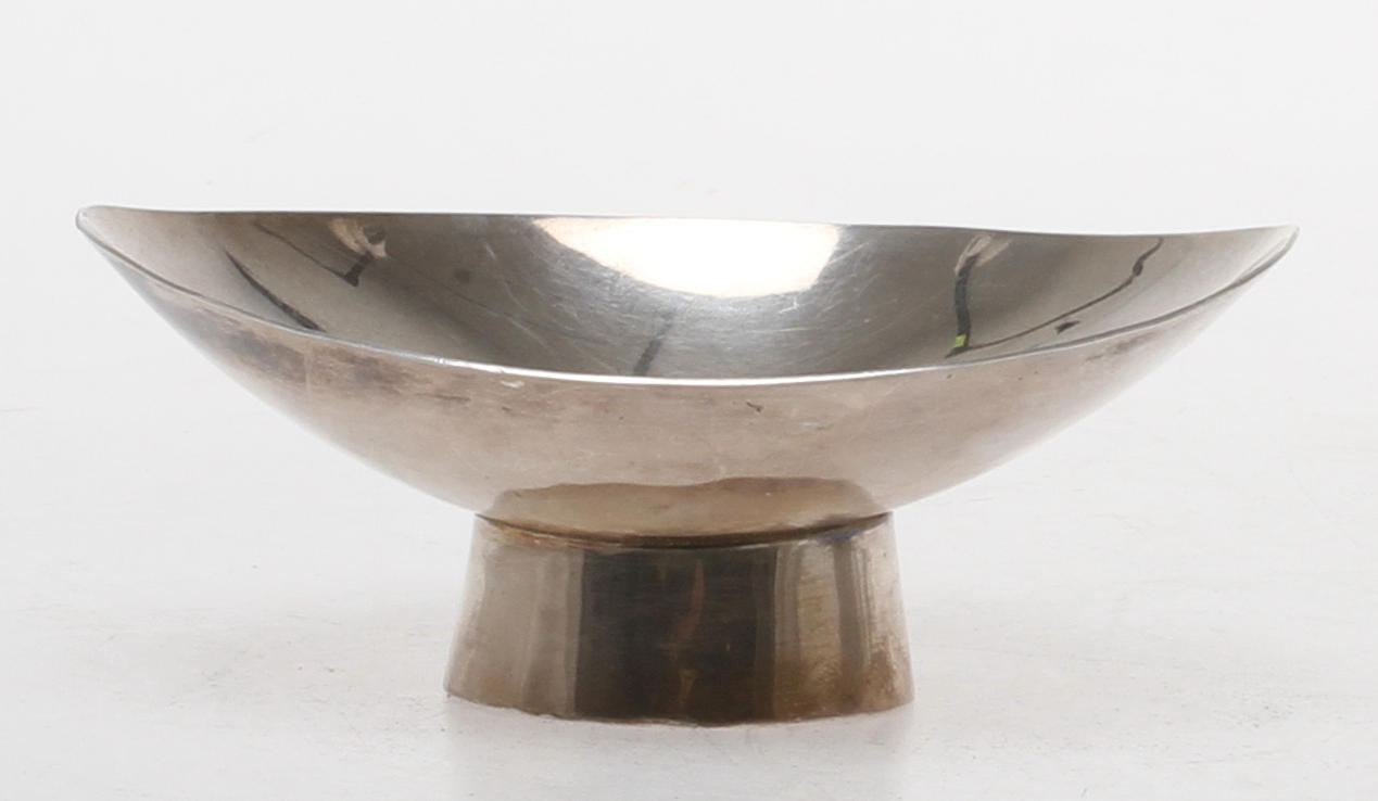 SKÅL, silver, utan stämplar, 1900-tal. Vikt 74 gram.