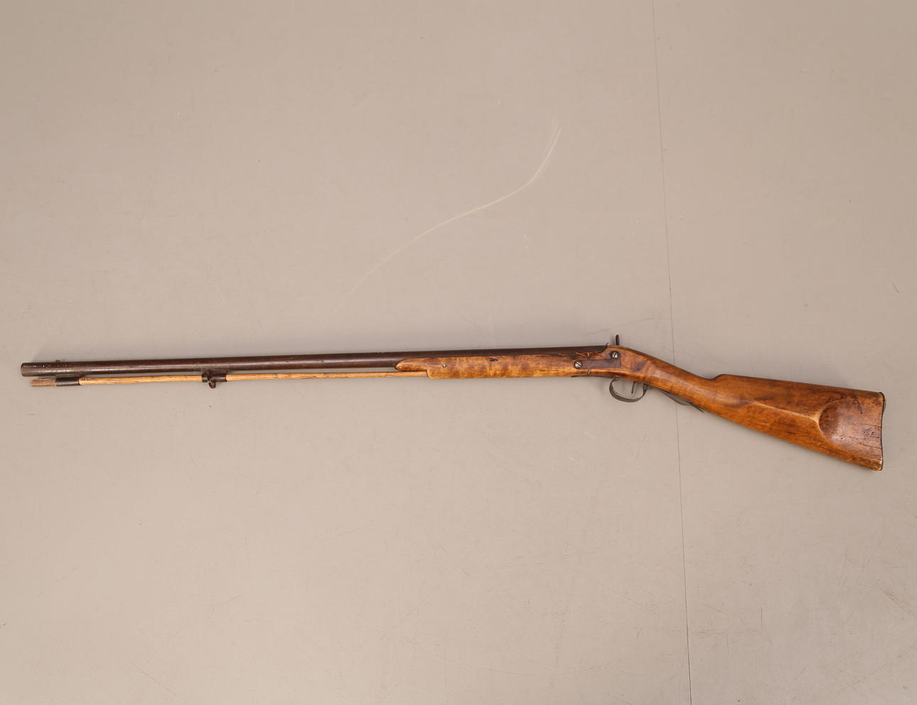 RIFLE / Muzzleloader, percussion lock, charging stock, 19th century.