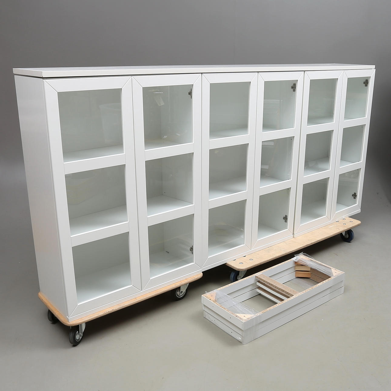 VITRINSKÅP, "Clean", EM möbler, 2000-tal.