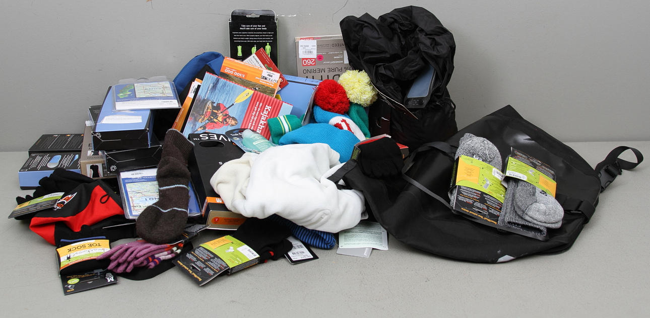 DIVERSE NYA ARTIKLAR, skosulor underställ med mera.