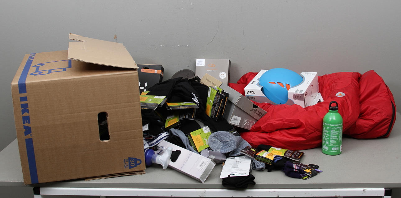 DIVERSE NYA ARTIKLAR, klätterutrustning underställ med mera.