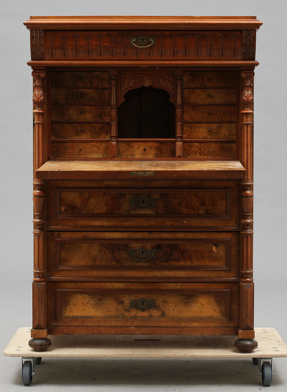 CHIFFONIER, nyrenässans.