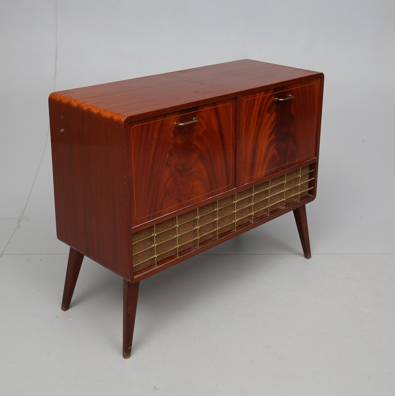 RADIOGRAMM-TELEFONMÖBEL, Dux V 1364.