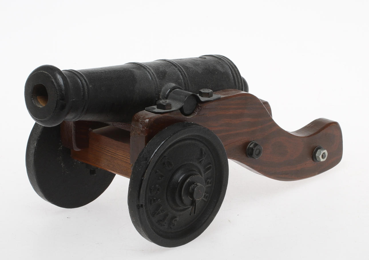 BORDSKANON, märkt Stavsjö bruk.