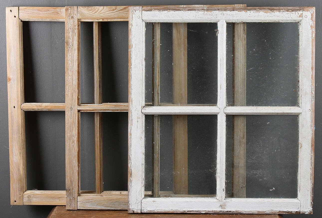 WINDOWS, 3 pcs. slatted, 18/1900s.