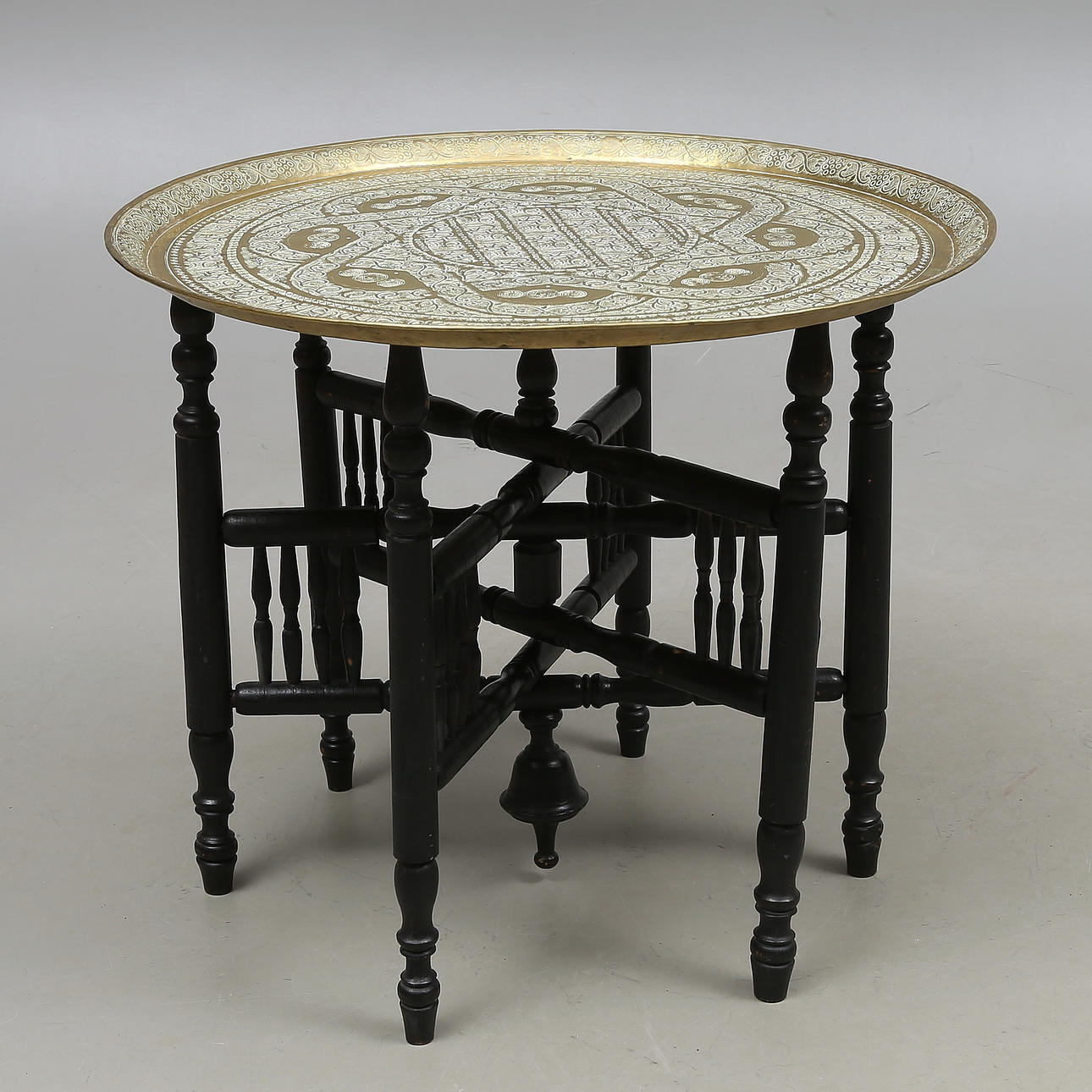 BRICKBORD, orientalisk, 1900-tal.