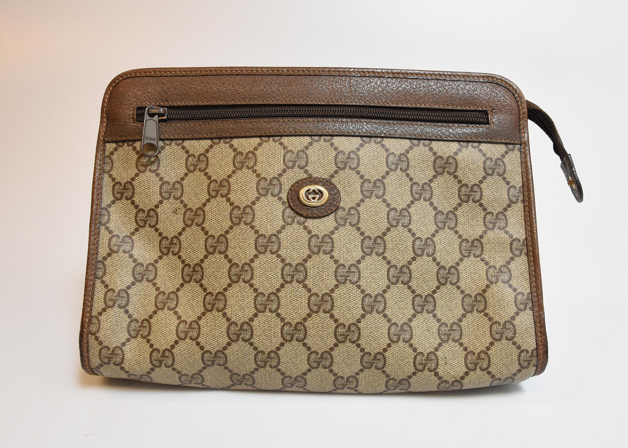 NESSESÄR, Gucci monogram.