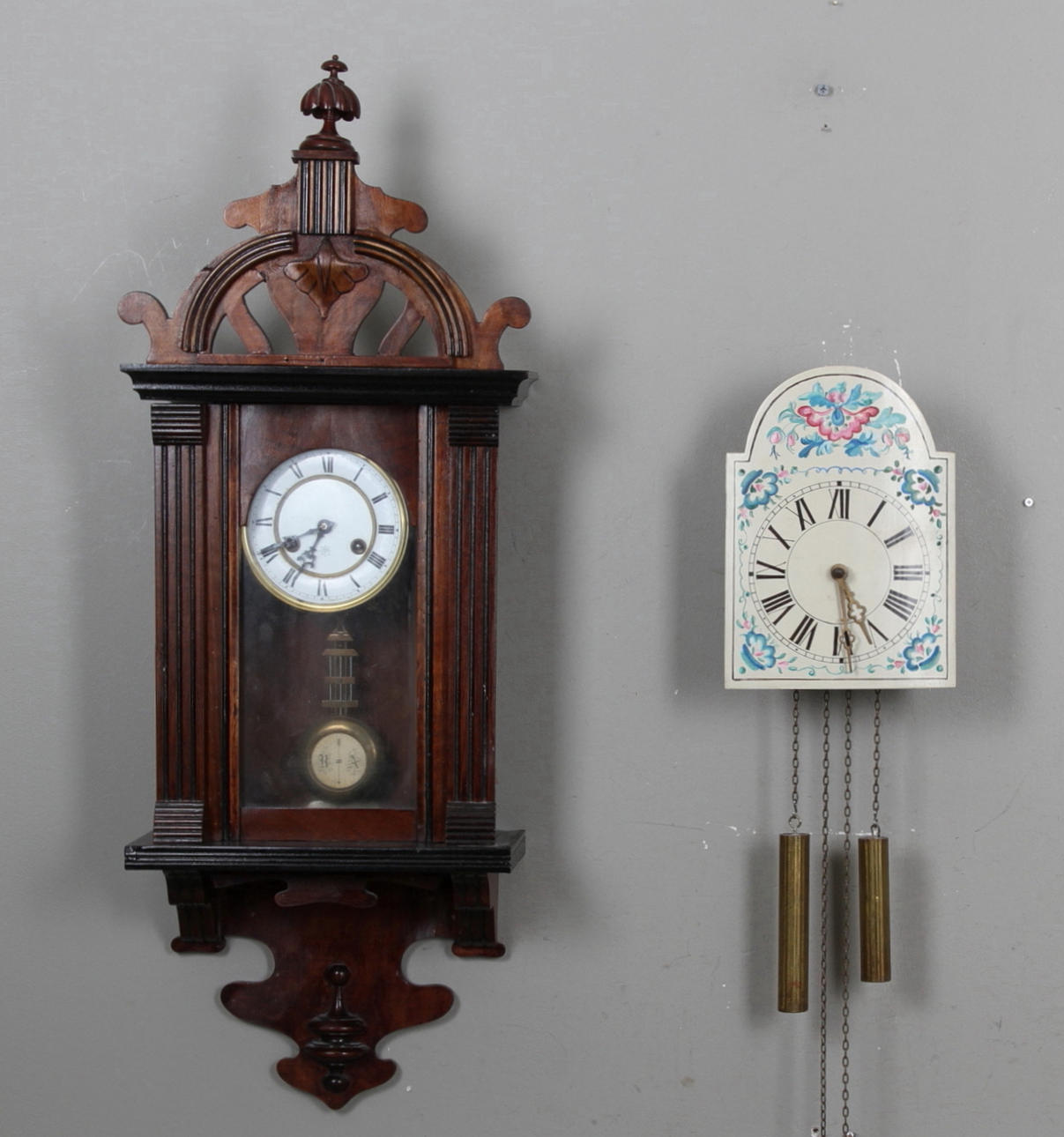 VÄGGUR, 2 st C:a 1900.