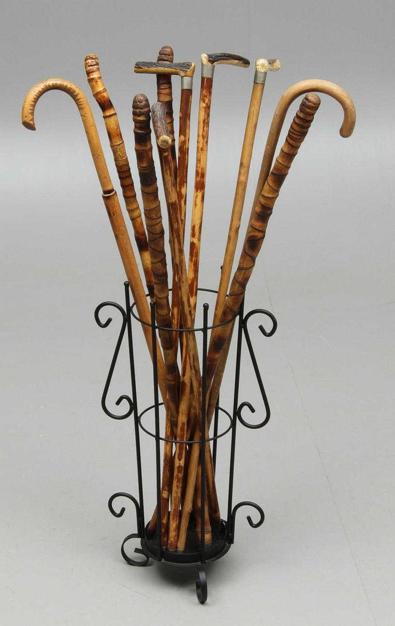 PARTI KÄPPAR, 10 st med ställ. 1900-tal.