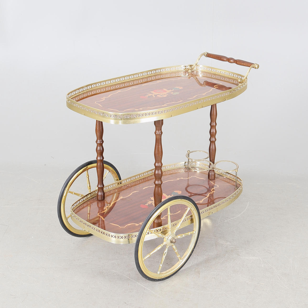 SERVERINGSVOGN, 1900-tallet.