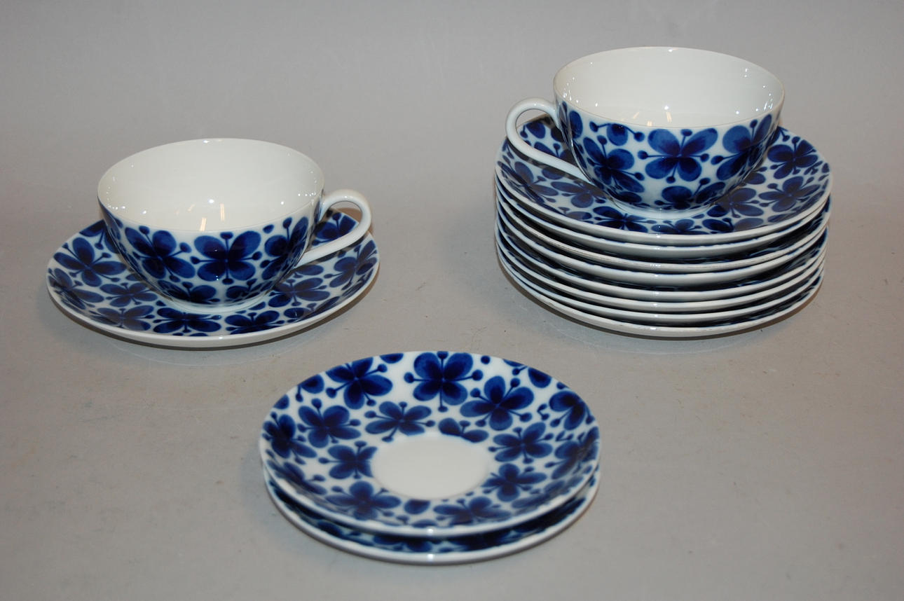 PORSLIN, " Mon Amie ", 13 delar, Marianne Westman, Rörstrand.