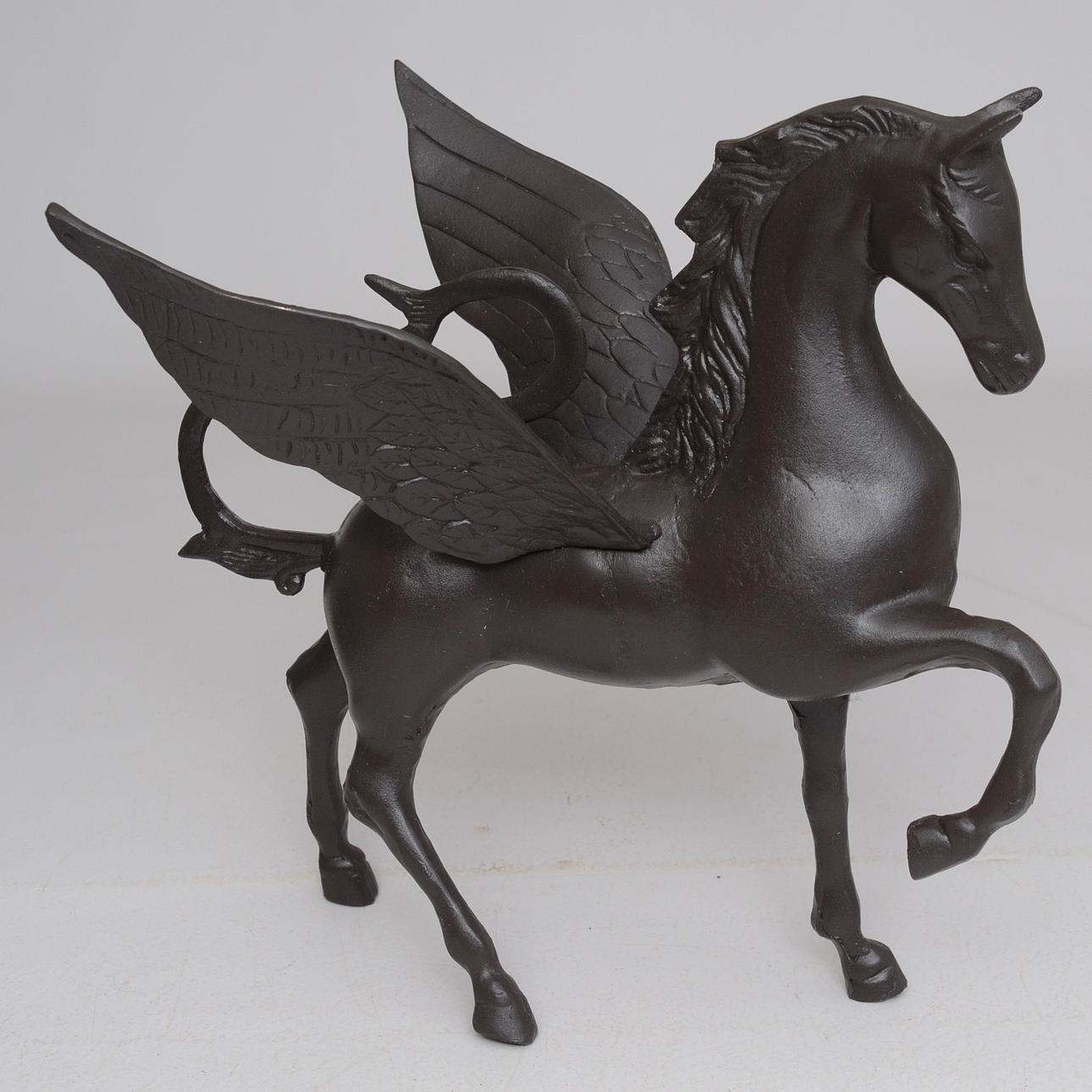 SKULPTUR, bevingad häst, Pegasus.