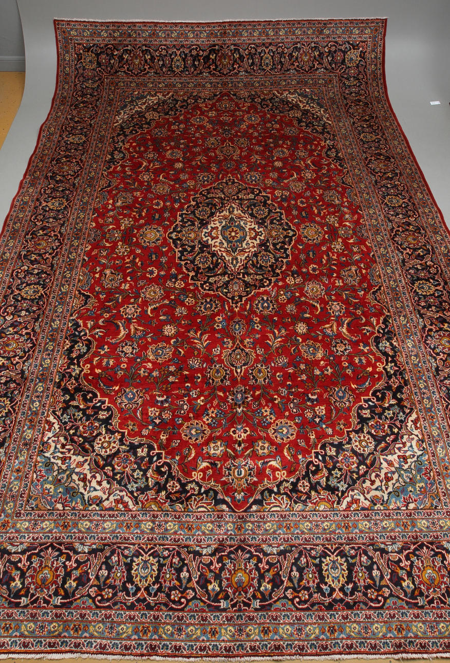MATTA, Keshan, ca 480 x 295 cm.