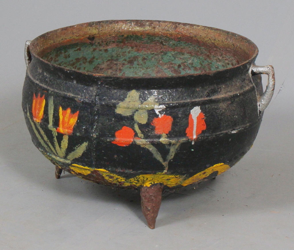 GJUTJÄRNSKRUKA, stenkulor.