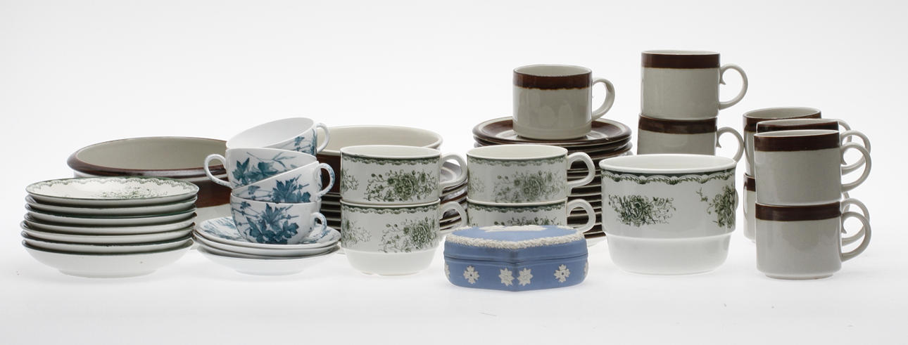 PORSLINSFÖREMÅL, bl.a. Arabia, Rörstrand.