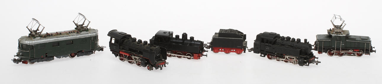 MODELLTÅG MÄRKLIN 5 lok, RET 800, FM 800, 3001, 3031 och tanklok.