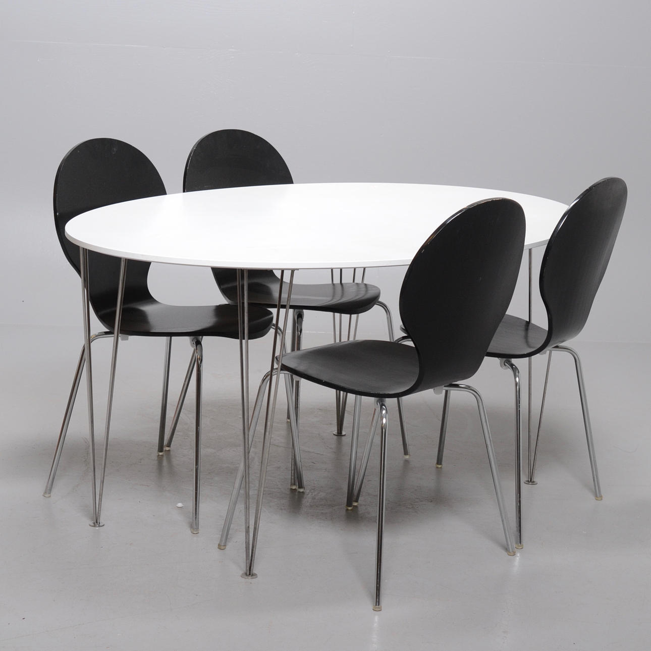 MATMÖBEL, modern formgivning.