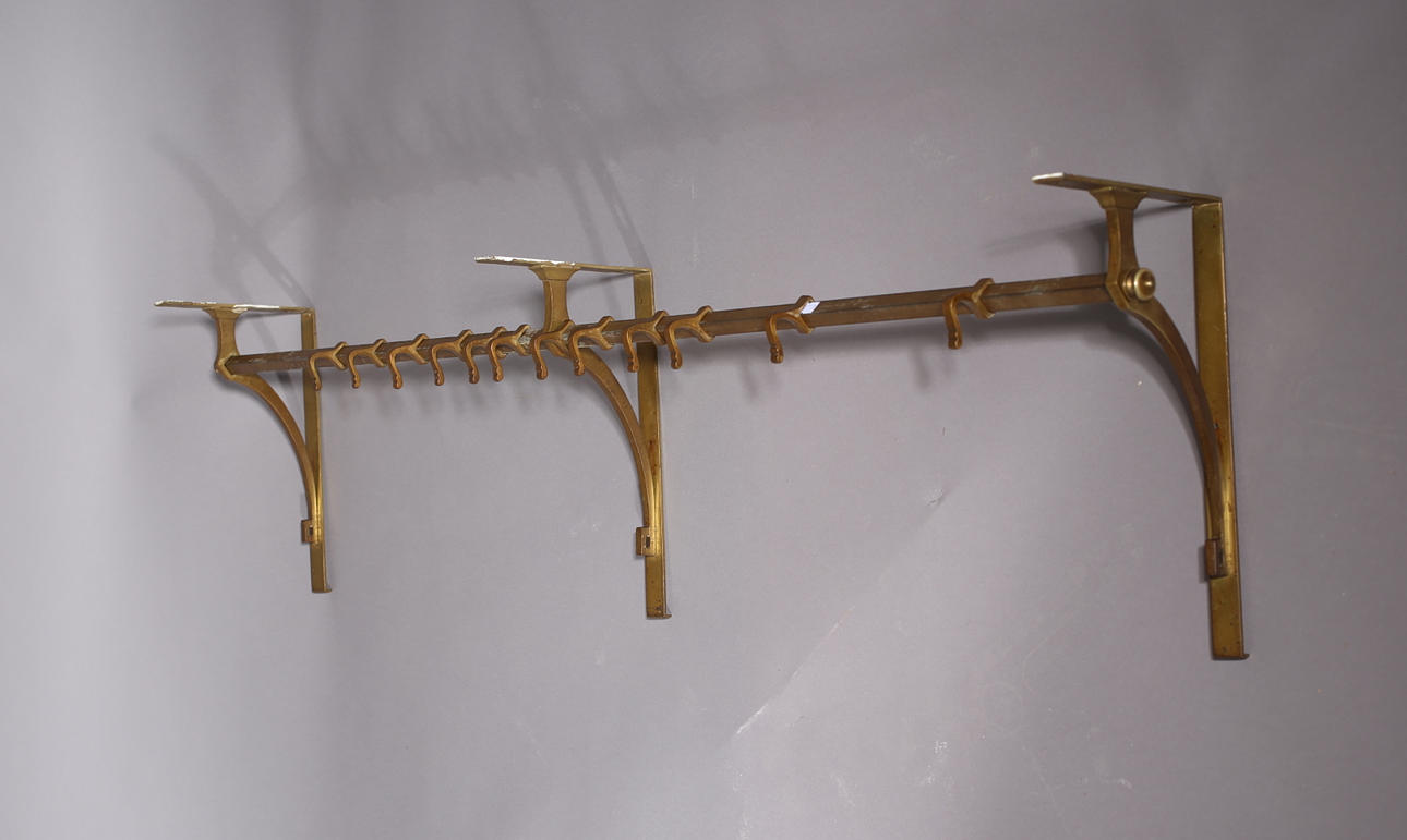 SEINÄKAAPPI, Art Deco, noin 1920.