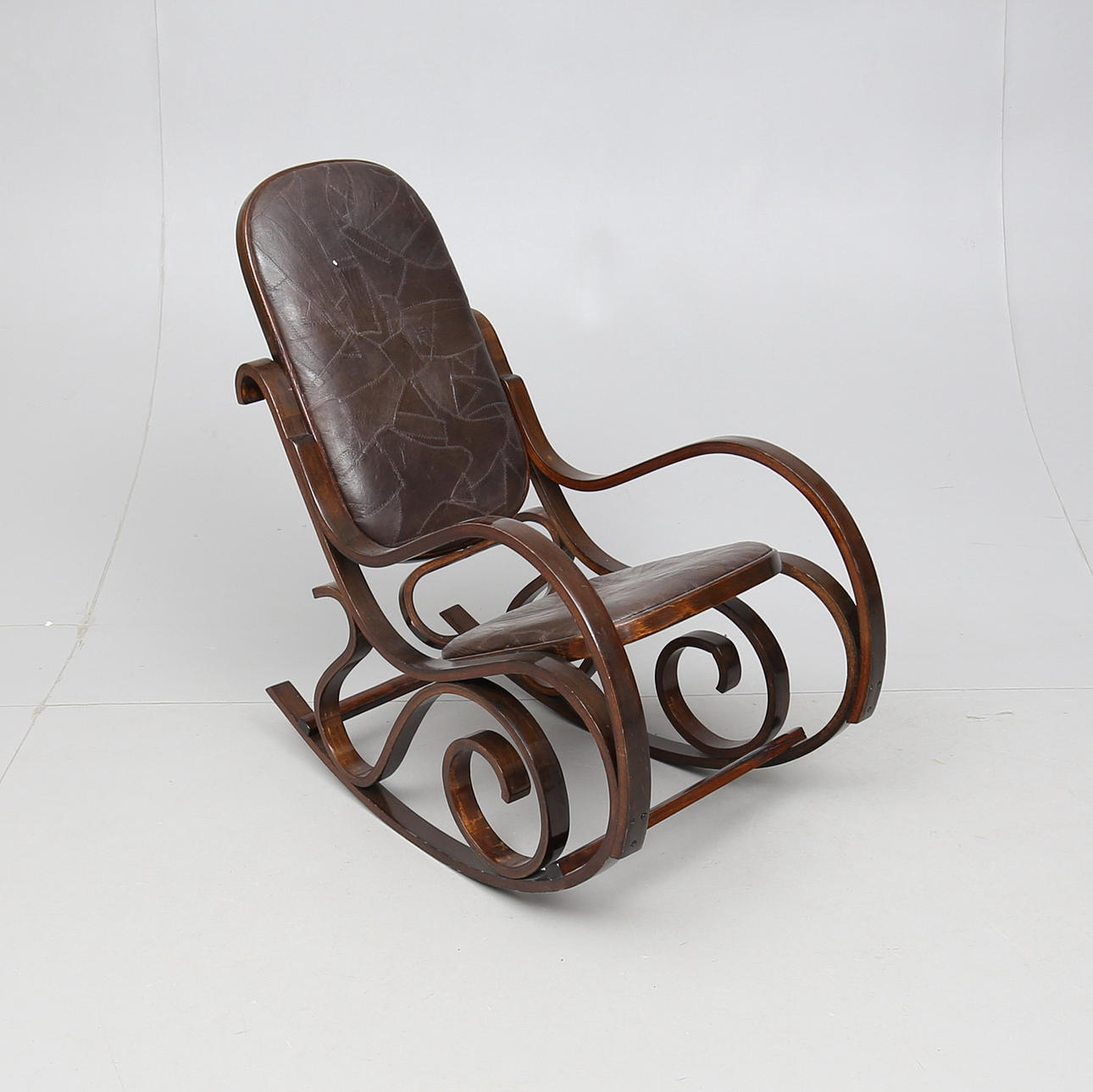 KEINUTUOLI, thonet-tyyli, 1900-luku.