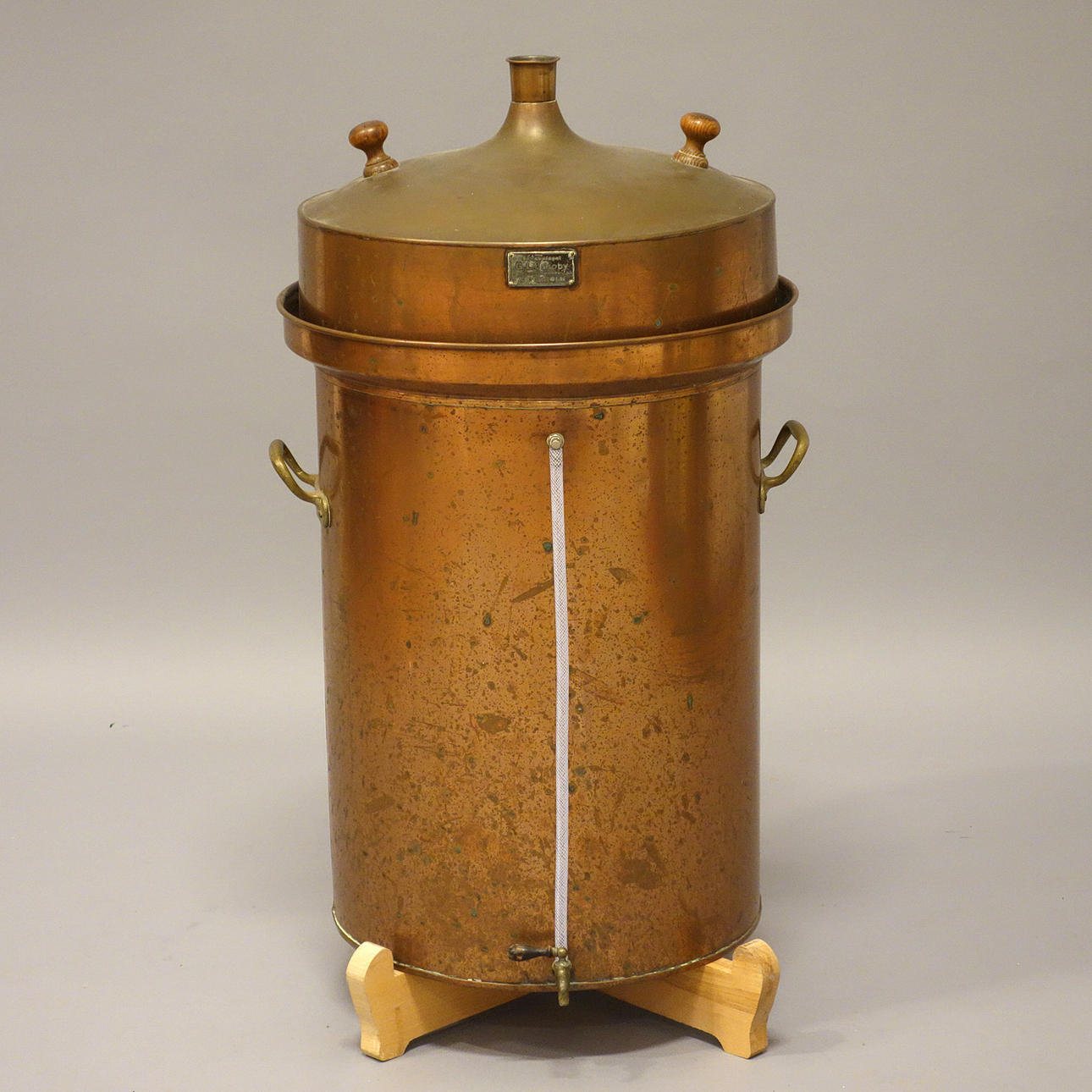 FERMENTATIONSBEHÄLTER. GL Jacobi.