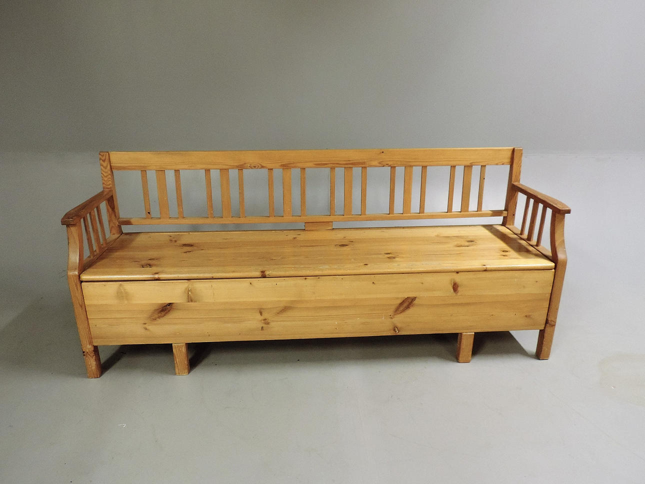 KØKKENSOFA/KNIPESOFA/SOFASOFA, fyrretræ.