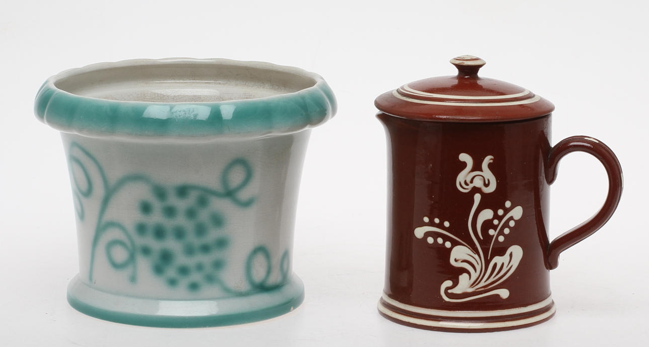 YTTERFODER flintgods Wilhelm Kåge Gustavsberg samt KANNA keramik Höganäs.