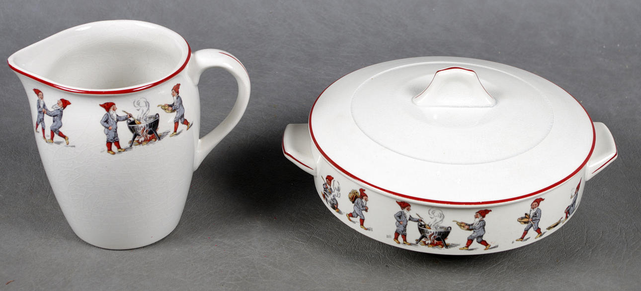 TERRIN SAMT BRINGARE med juldekor, Gefle.