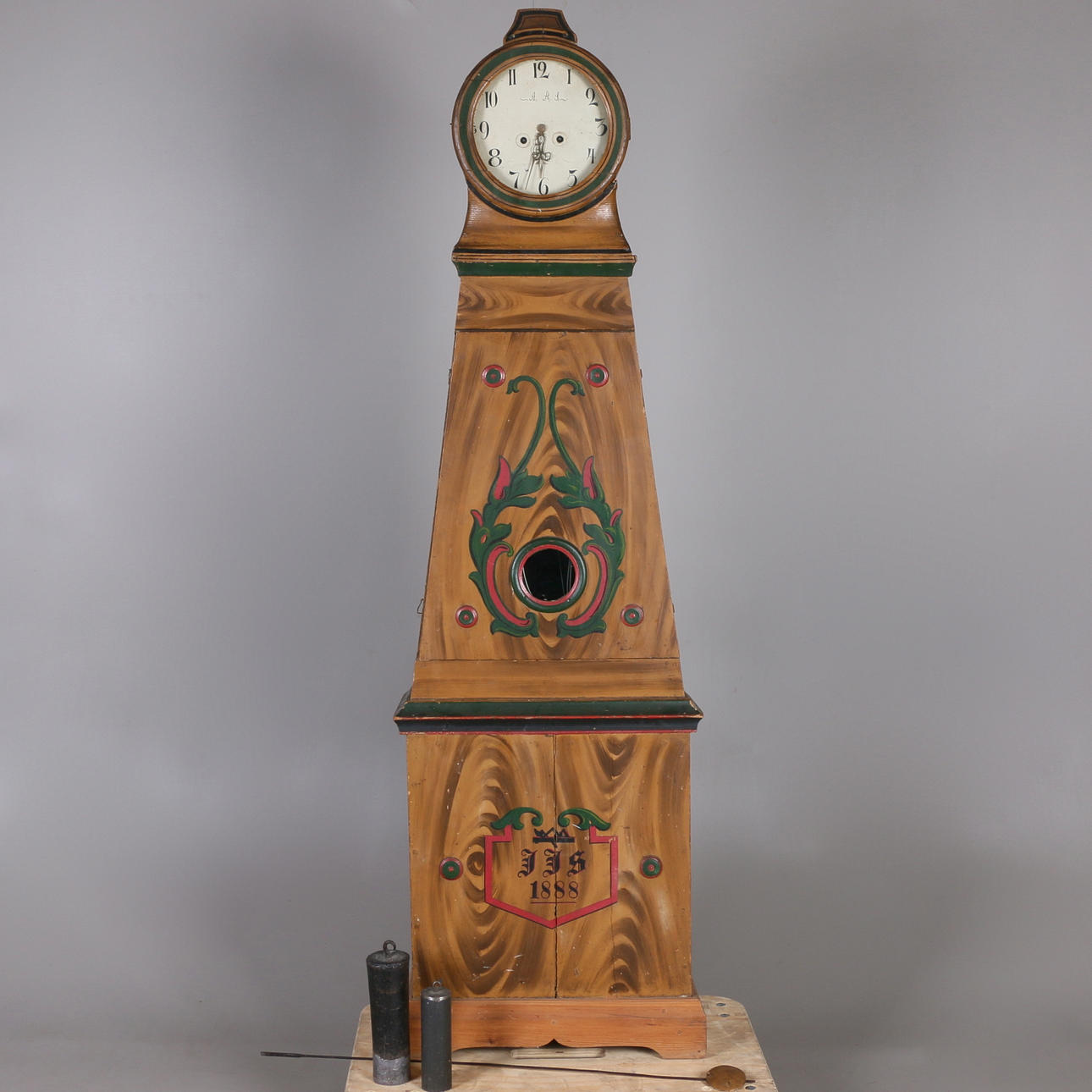 GULV, såkaldt Mora ur, AAS, Mora, anno 1888.