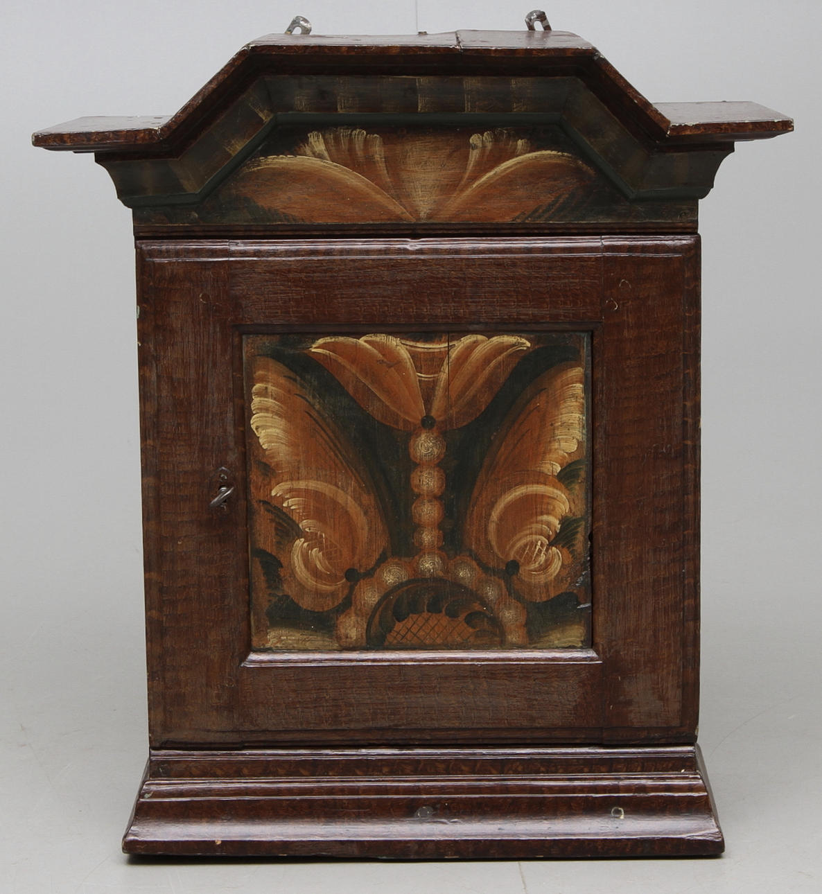 VÄGGSKÅP 1800-tal.