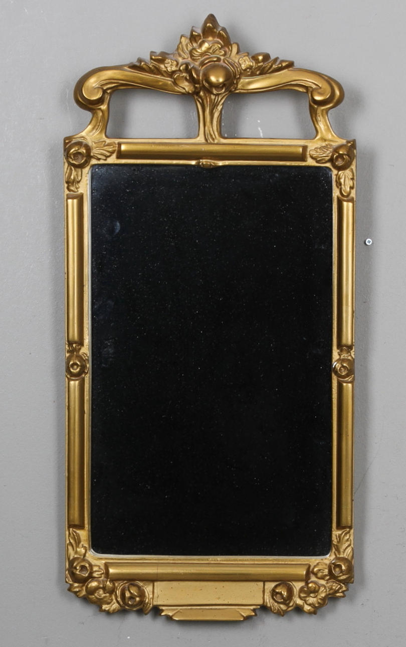 SPEGLAR, 2 st, bland annat gustaviansk stil, 1900 tal.