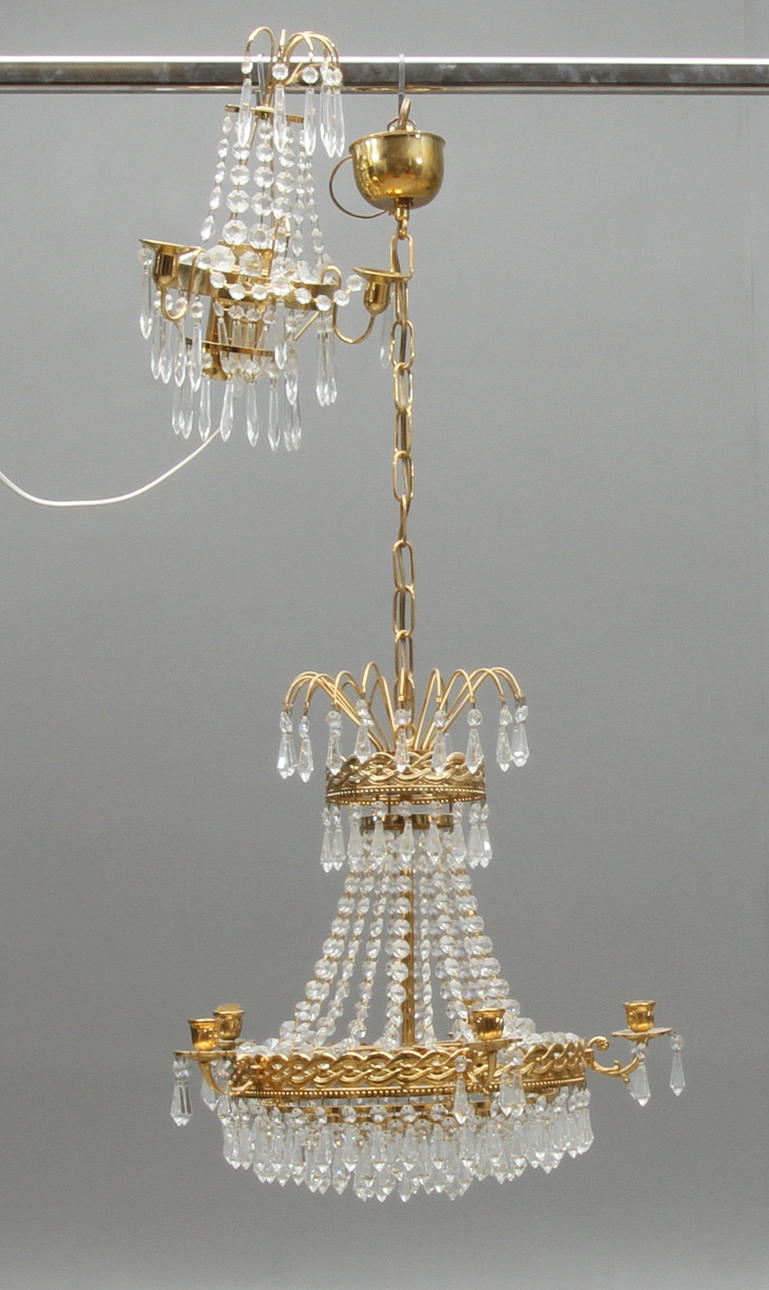 LJUSKRONA, 5 ljusarmar, samt VÄGGLYSTER, 2 ljusarmar, 1900-talets slut.