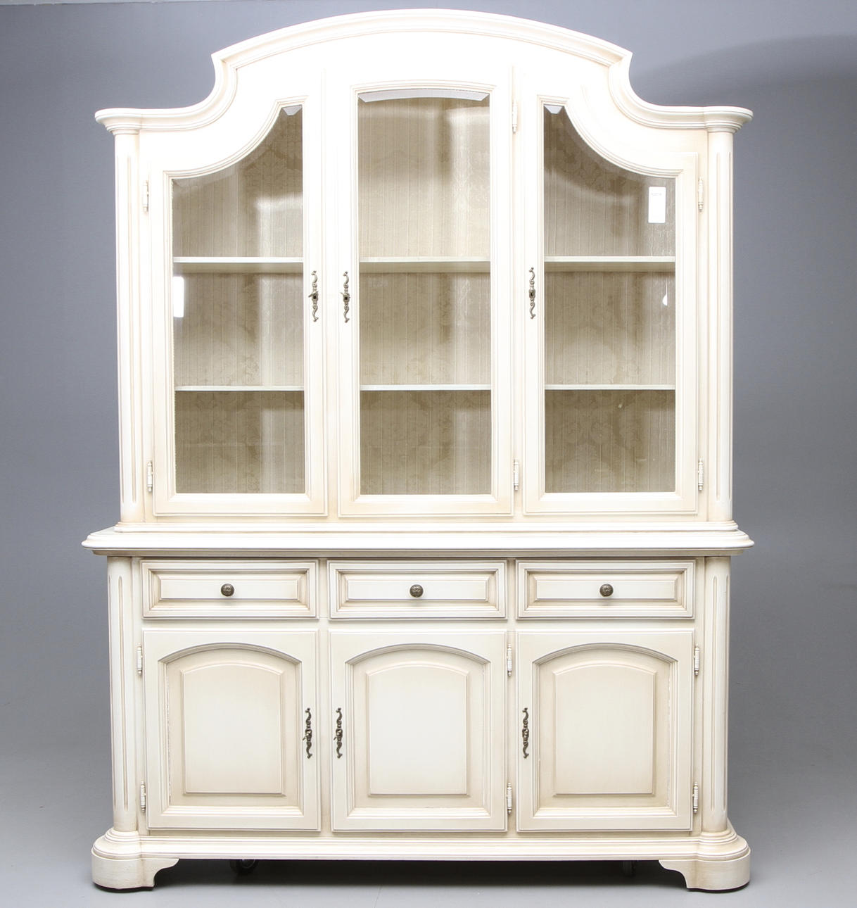 VITRINSKÅP 1900-2000-tal.