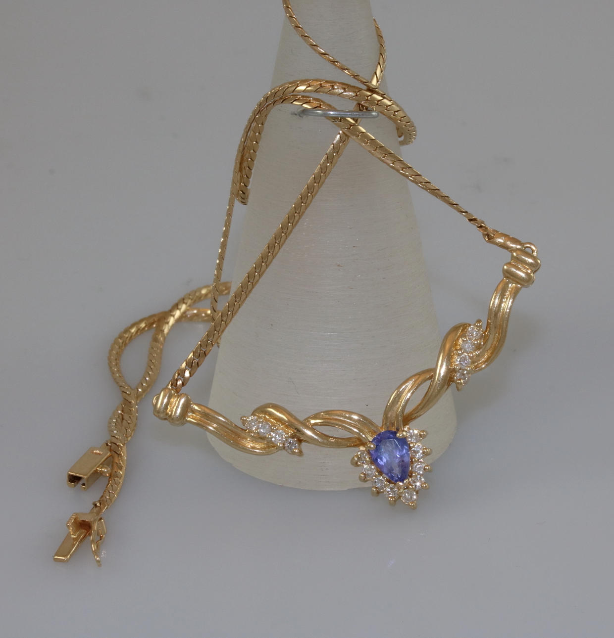 COLLIER, Transanit, Briljant, 585 gult guld.